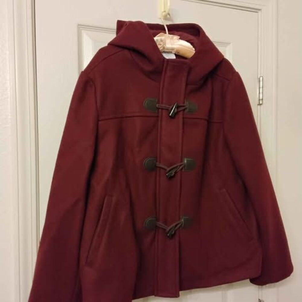 Time and Tru Women's Red Toggle Coat